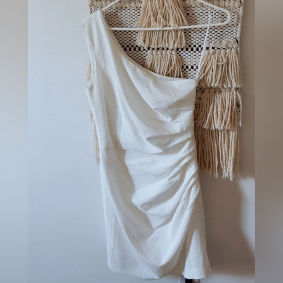 NEW Dress the Population Martie One Shoulder Ruched Bodycon Mini Dress Medium - Picture 2 of 4